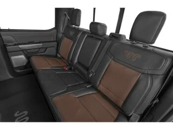 Ford Super Duty F-350 à roues arrière simples King Ranch