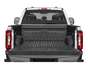 Ford Super Duty F-350 à roues arrière simples XLT