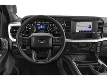 Ford Super Duty F-350 à roues arrière simples XLT